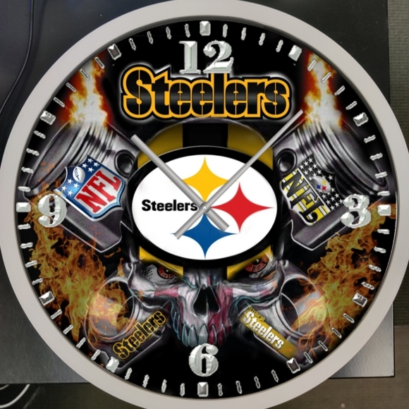 COPY - Pittsburgh Steelers Clock - Picture 3 of 6